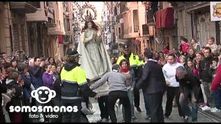 Caída de la Virgen en la Procesión dels Xiulitets 2014 [upl. by Gigi]