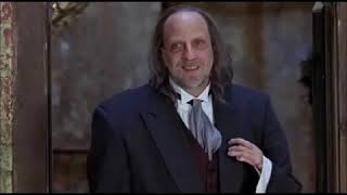 scary movie 2 pies vs manos audio latino [upl. by Gautea]