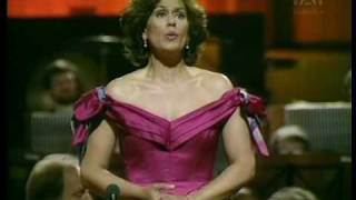 Dame Kiri Te Kanawa sings quotSeptemberquot  Vier Letzte Lieder  Richard Strauss [upl. by Reisman]