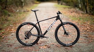 Review Cervélo ZHT5 [upl. by Geminian688]