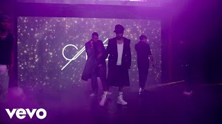 CNCO  Hey DJ En Vivo [upl. by Anahsak961]