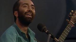 RAFFI  Apples and Bananas  In Concert with the Rise and Shine Band [upl. by Sadowski]