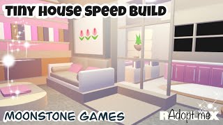 Adopt Me Modern Tiny House Speed Build  Adopt Me Modern House  Roblox Aesthetic Home 🌿 [upl. by Maunsell693]