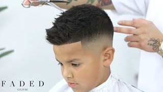 BARBER TUTORIAL  FLAWLESS FADE TECHNIQUE [upl. by Yona284]