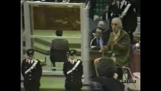 Confronto fra Tommaso Buscetta e Pippo Calò [upl. by Acinnod64]