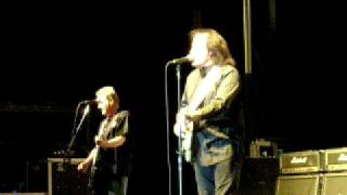 Tommy James amp The Shondells  IntroDraggin The Line Live [upl. by Jaworski709]