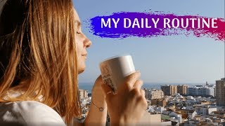 My daily routine ENGLISH FOR BEGINNERS A1A2 How I spend my day [upl. by Bahe]