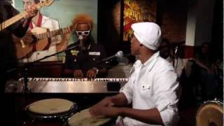 Unforgettable Live Performance Pedrito Martinez Group  La Luna  La Luna Live New Yorkmp4 [upl. by Humberto]