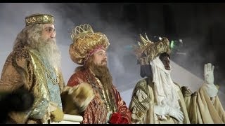 Madrid three kings parade  Cabalgata de los Reyes Magos Madrid Spain tourism  Spanish travel video [upl. by Yorgerg]