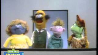 Shalom Sesame Classic Mischpacha quotThe Family Songquot [upl. by Alliuqa]