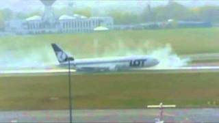 Boeing 767 Emergency Landing Warsaw 2011 [upl. by Ferneau531]