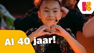 Al 40 jaar met gebarentaal  De Grote Show 2019  Kinderen voor Kinderen [upl. by Ramsey300]