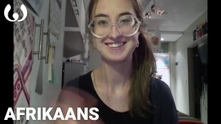 WIKITONGUES Lindie speaking Afrikaans [upl. by Kahn]