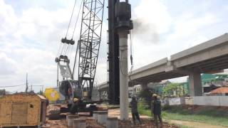 Proses paku bumi konstruksi jembatan Kalimalang [upl. by Airel]