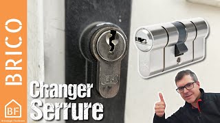 Comment changer une serrure  barillet de porte dentrée [upl. by Nysa]