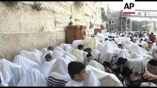 Orthodox Jews gather for traditional passover blessing [upl. by Eedrahs]