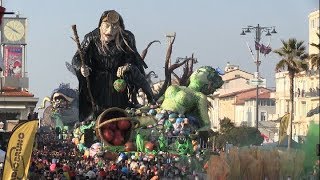 Carnevale di Viareggio 2019  Sintesi del 2° corso [upl. by Aetnahc]