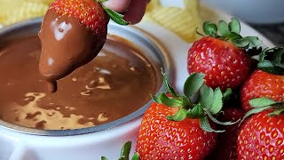 CHOCOLATE FONDUE  Easy Chocolate Fondue Recipe  Simply Mamá Cooks [upl. by Ojadnama19]