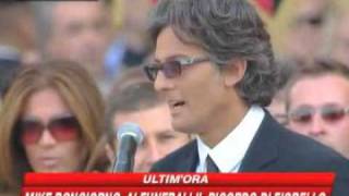 Fiorello al funerale di Mike Bongiorno [upl. by Nameloc1]