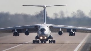 Ilyushin IL76 freestyle Landing  Russians don t care about Centerlines [upl. by Amsirak]