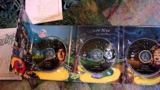 THE WIZARD OF OZ ThreeDisc Collectors Edition DVD Overview 2005 [upl. by Jerz659]