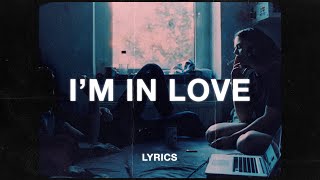 Snøw amp Laeland  im in love but Lyrics [upl. by Dimitry]